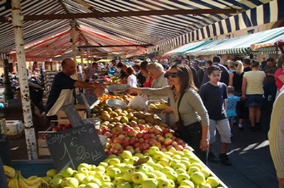 Marché de Maurs